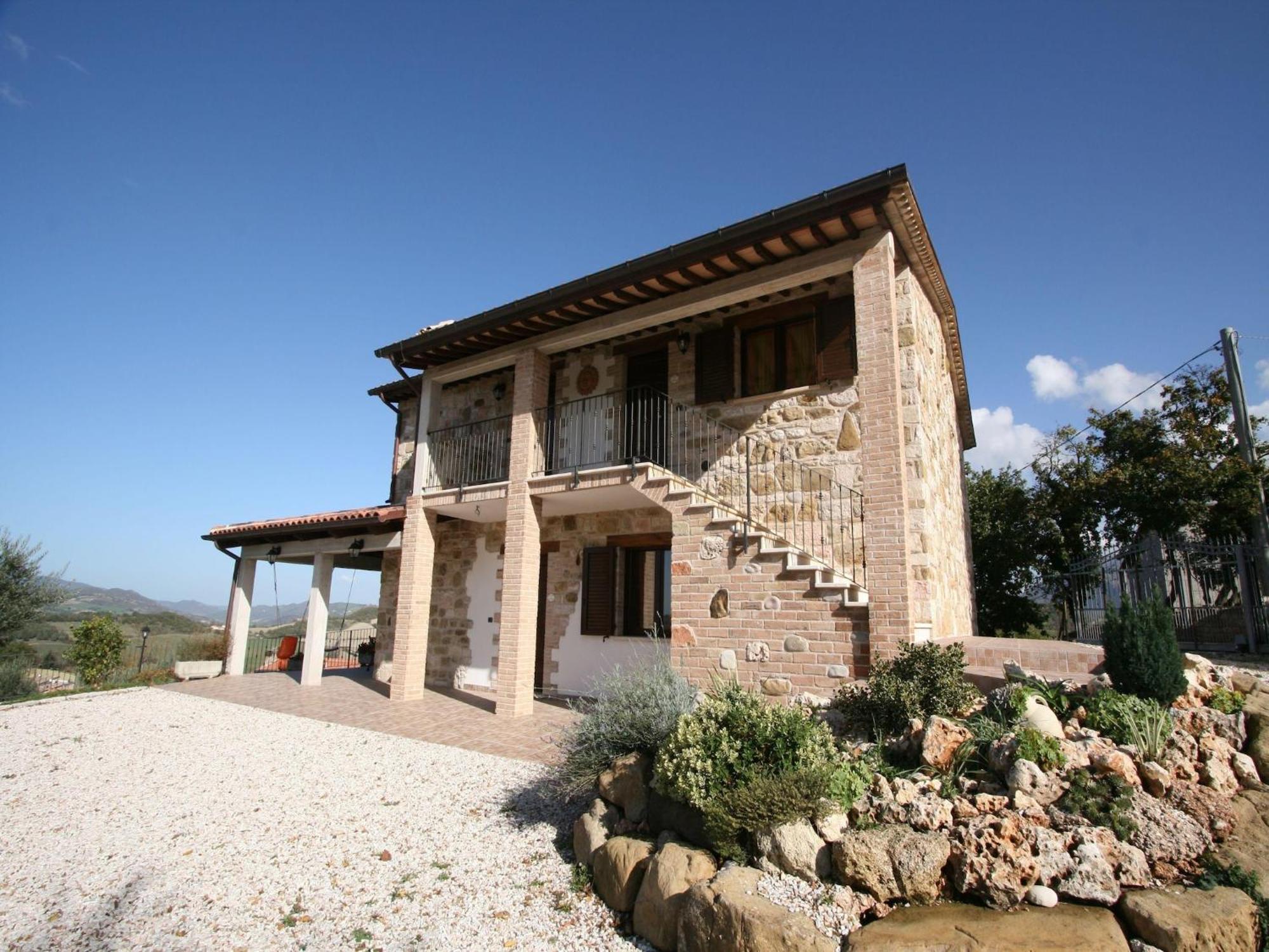Timeless Villa In Cagli With Garden And Swimming Pool Exterior photo